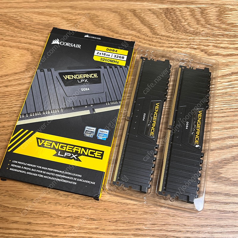 커세어 벤젠스 LPX DDR4-3600 32GB (16x2) 메모리 램 CORSAIR Vengeance LPX DDR4-3600 CL18-22-22-42