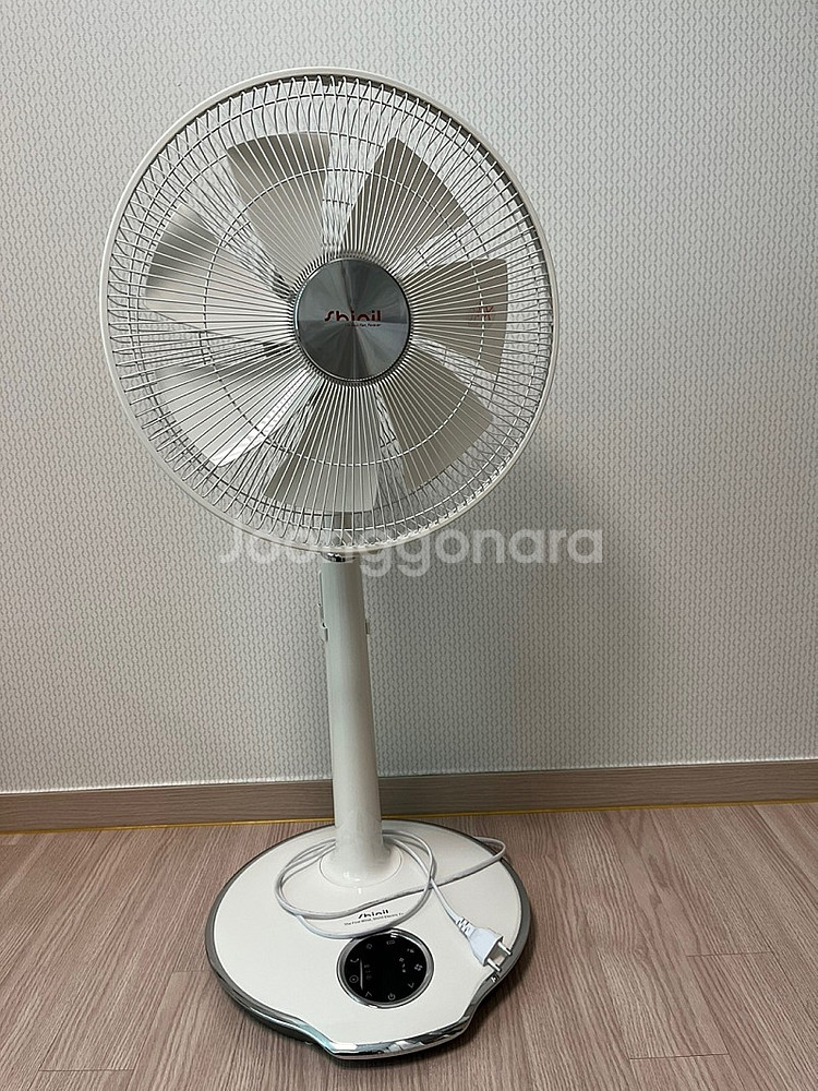 신일 무소음 Dc 선풍기 팝니다.12단계 조절가능--1