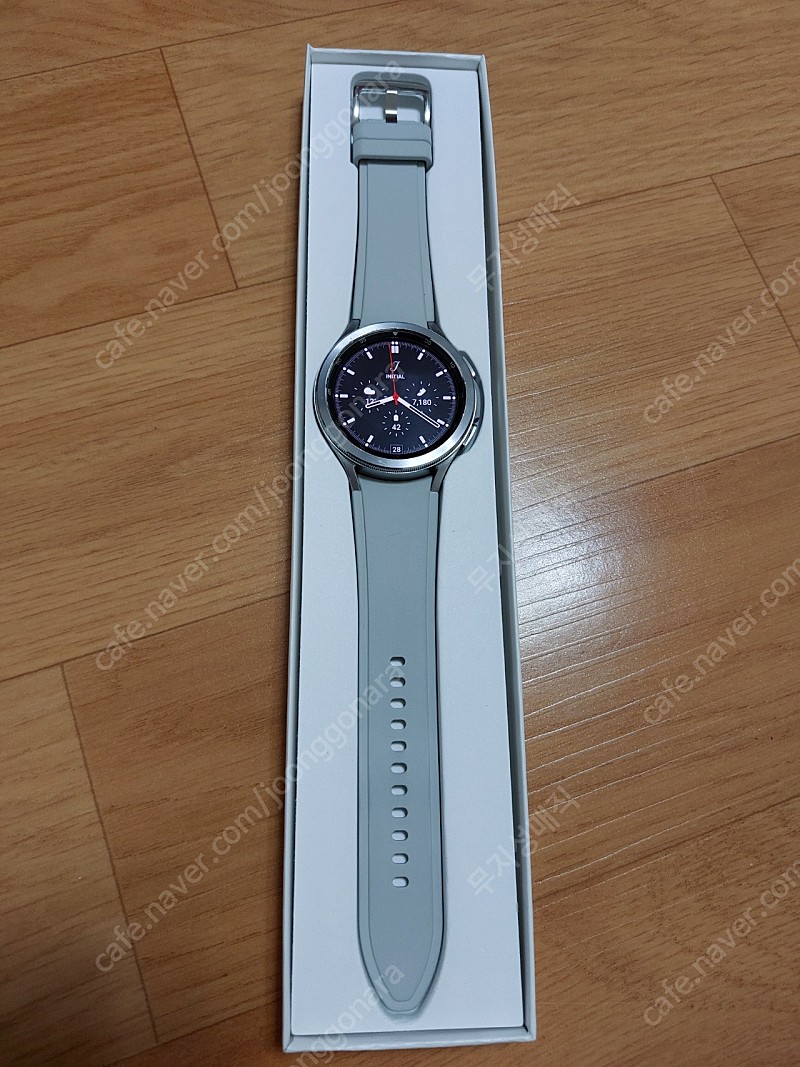 (군대)갤럭시워치4 클래식 46mm 실버 풀박스(택포)