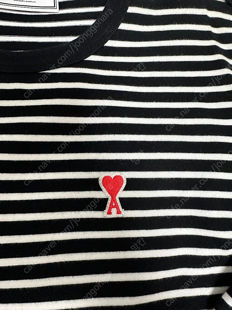 아미 스몰하트로고 스트라이프 롱슬리브 블랙 판매합니다--1