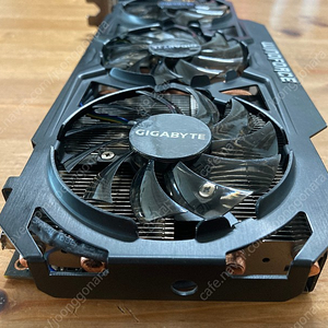 라데온 R9 290 기가바이트 윈드포스 중고 그래픽카드 판매.