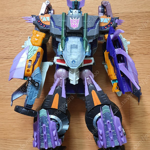 트랜스포머(Transformers) 갤럭시포스 완구 GD-01 마스터메가트론, GD-03 스타스크림 판매합니다.