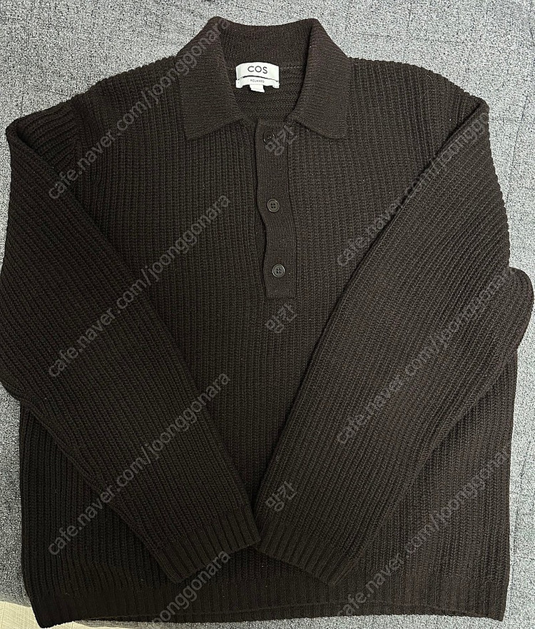 코스 릴렉스드핏 울캐시미어 폴로 니트 M 브라운 판매합니다--2