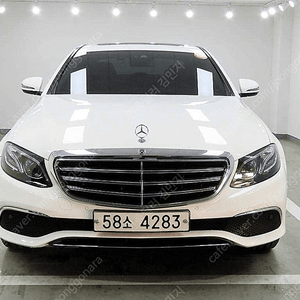 벤츠E클래스 W213 E220d 4MATIC 익스클루시브@중고차@중고차매입@전액할부@저신용자@신불자@소액할부@현금@카드 전부 가능합니다!