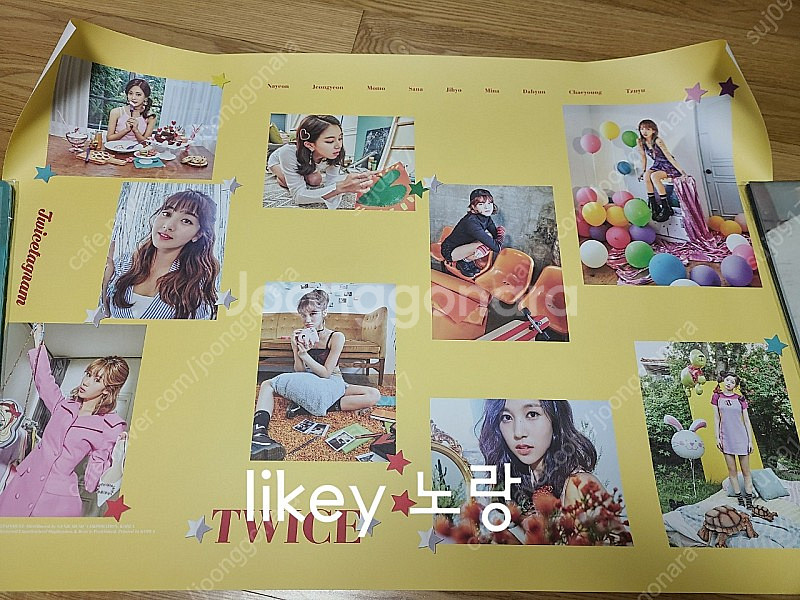 트와이스 포스터 모음--6