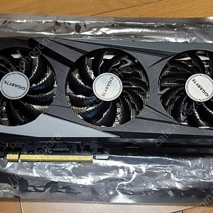 기가바이트 RTX 3060Ti 그래픽카드 (3팬)