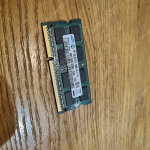 노트북용 DDR3 2GB 램 (2GB 2Rx8 PC3-10600S-09-11-F3)