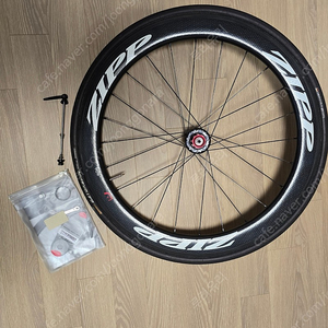 ZIPP 404 뒷 휠 팝니다!