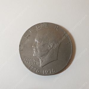 1976년 200주년 기념 1달러 동전 사용제 판매합니다.