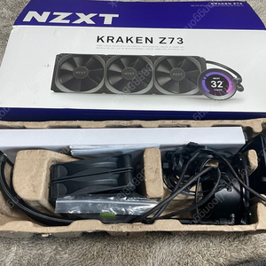 NZXT KRAKEN Z73 BLACK 팝니다.