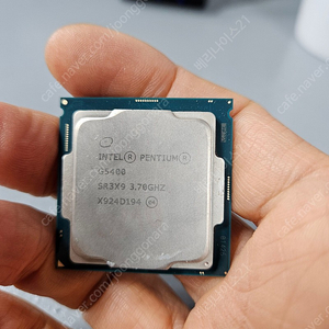 인텔 8세대 G5400 펜티엄CPU 팝니다.