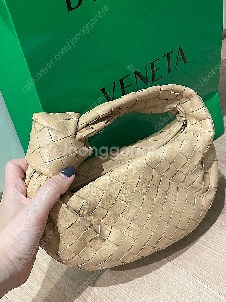 보테가베네타 조디백 미니 아몬드색상--0