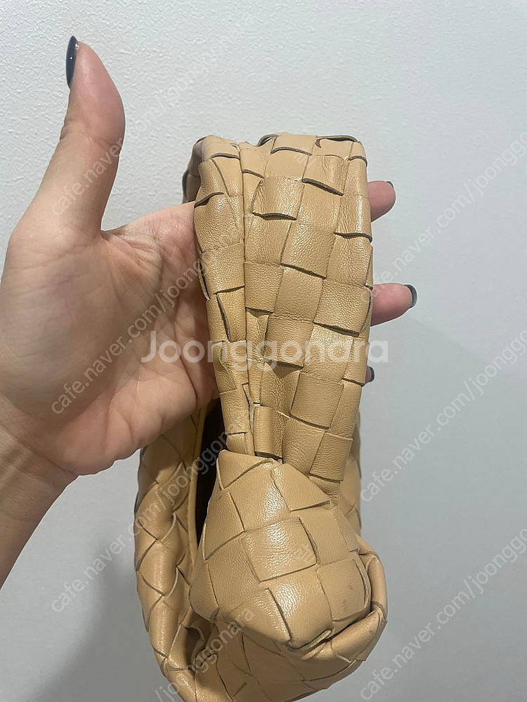 보테가베네타 조디백 미니 아몬드색상--4