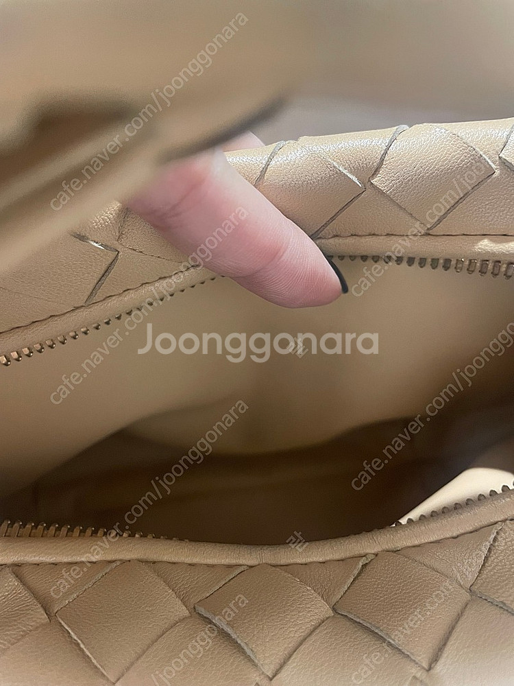 보테가베네타 조디백 미니 아몬드색상--7