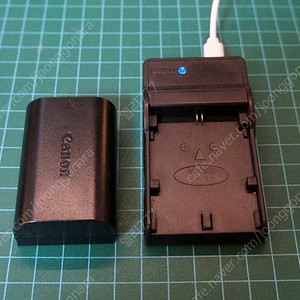 캐논 정품 배터리 LP-E6, 열화도 3칸 (A급) + USB 충전기 (개인)