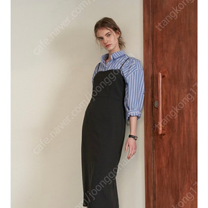 르셀로나 코르셋 라인 드레스 블랙 M 팝니다.