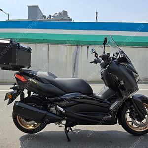 2022년식 200KM 탄 신차급 X-MAX300 판매합니다