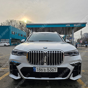 2021년 8월식 BMW X7 40i 7인승 M Sports package 판매합니다.