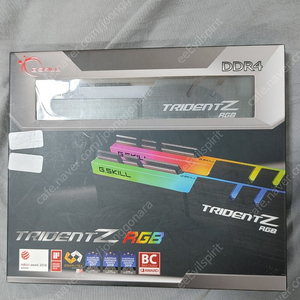 지스킬 cl14 3200mhz 트라이던트 z rgb 램 팝니다. 7만.