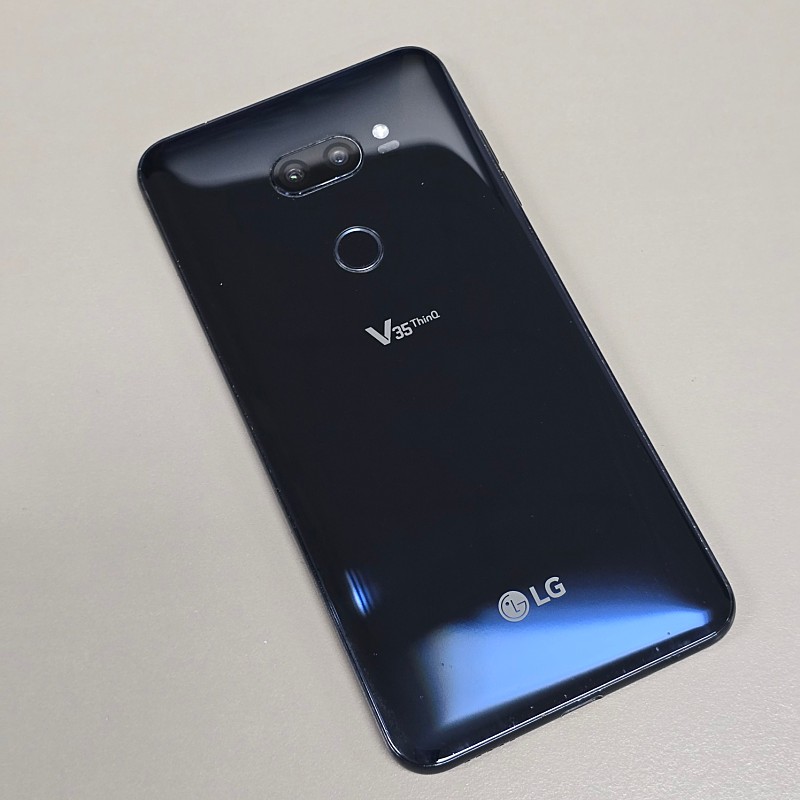 LG V35 블랙색상 64기가 미파손 상태좋은가성비폰 8만에판매합니다