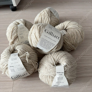 질리아트 뜨개실 팝니다 Gilliatt