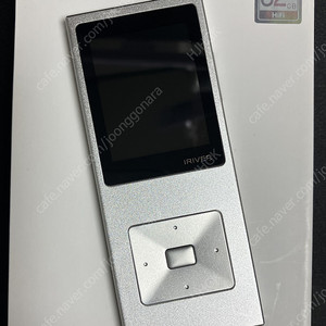 아이리버 MP3 E700 32GB-실버 (택포 8만원)
