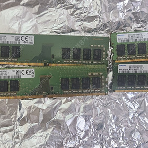 삼성 ddr4 2666 8g 2개 판매합니다.