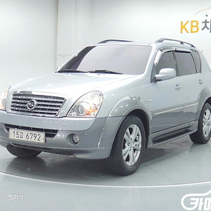 [KG모빌리티(쌍용) ]슈퍼렉스턴 RX6 2WD 최고급형 (7인승) 2011 년 177,000km