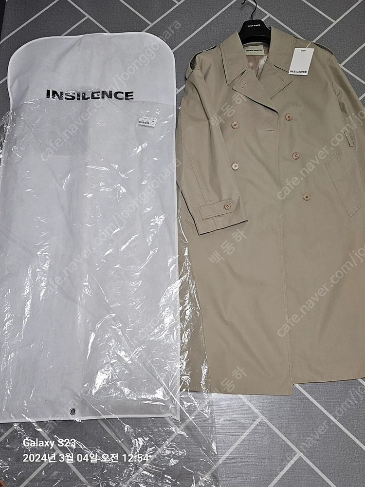 인사일런스 오버사이즈 트렌치코트 M사이즈--1