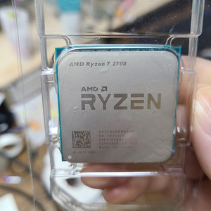 (부산) AMD 라이젠 2700 6만원