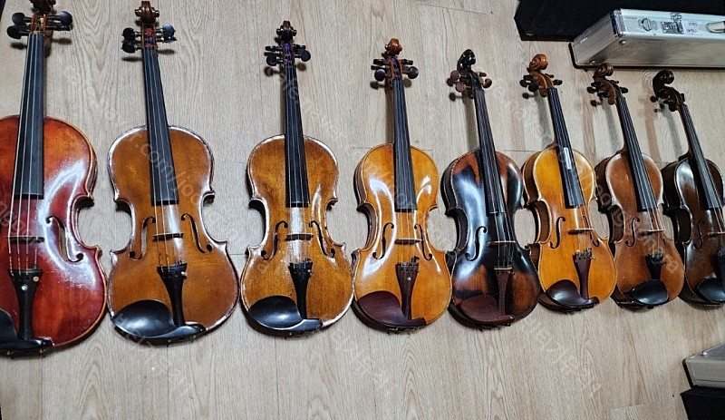 유럽올드 바이올린 /독일 이테리 프랑스 등다양 올드악기 전문점입니다 ​ 100만부터 ~다양 하고 도매가로 저렴하게 팔아요 악기점 이나 선생님들환영함 깊고 중후