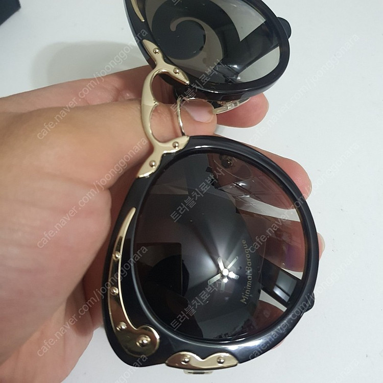 정품 프라다 선글라스 SPR 077 이미지