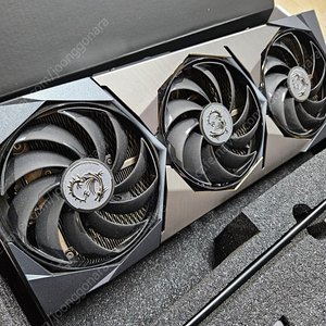 MSI 지포스 RTX 3080 슈프림 X D6X 10GB 그래픽카드 판매합니다.