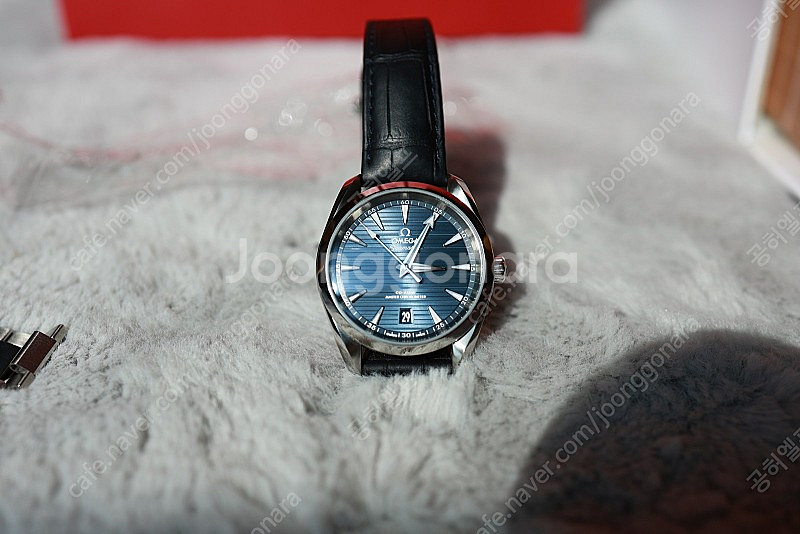 오메가 아쿠아테라 38mm 청판 신형 팝니다.--9