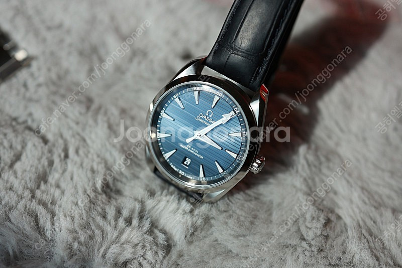 오메가 아쿠아테라 38mm 청판 신형 팝니다.--0