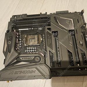 아수스 막시무스 메인보드 팝니다. (ASUS MAXIMUS VIII FORMULA)