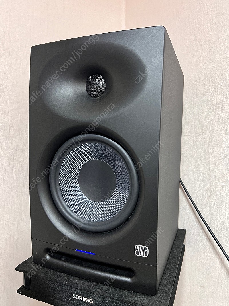 PreSonus Eris Stoudio 8 프리소너스 8인치 모니터 스피커 1조 (2통) 판매합니다.