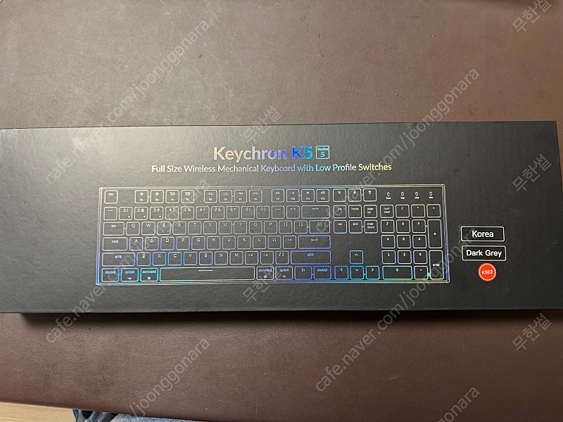 Keychron K5 풀배열 키보드 핫스왑 (숫자패드 청축+기본 갈축/주황축+백축 포함)+로지텍 슈퍼라이트 프로(사은품) 판매합니다.