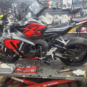 2014cbr1000rr 팝니다