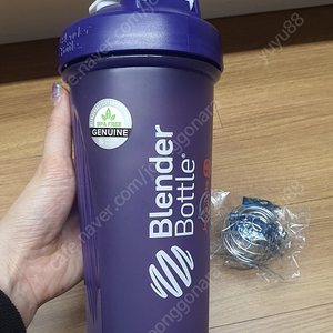 blender bottle 클래식 블랜더보틀 .보충제 쉐이커 블랜더볼 포함 새상품 28온즈 택포 8000