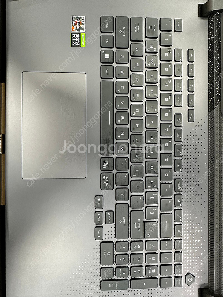 ASUS 게이밍노트북 17인치(ROG STRIX)--2