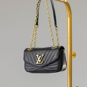 루이비통 [LOUIS VUITTON] 뉴 웨이브 체인 백 PM