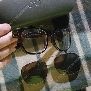H&M 공용 클립온 선글라스 안경테 (택포)