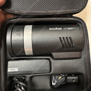 고독스 ad300pro godox 플래시 팝니다.