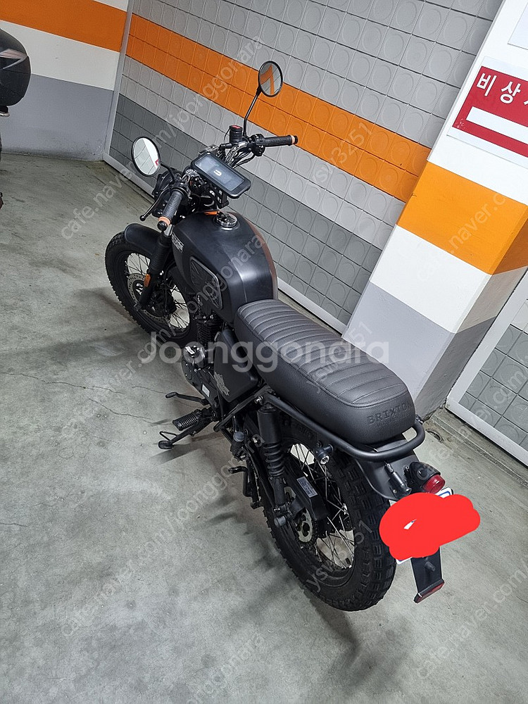 브릭스톤 펠스버그 125bx 팝니다--3