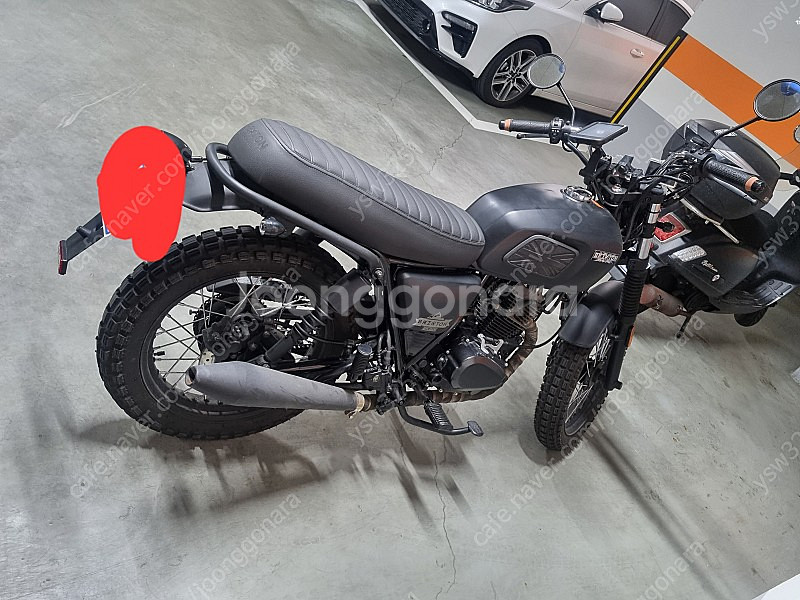 브릭스톤 펠스버그 125bx 팝니다--4