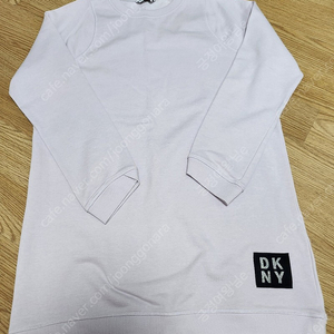 DKNY 롱 맨투맨