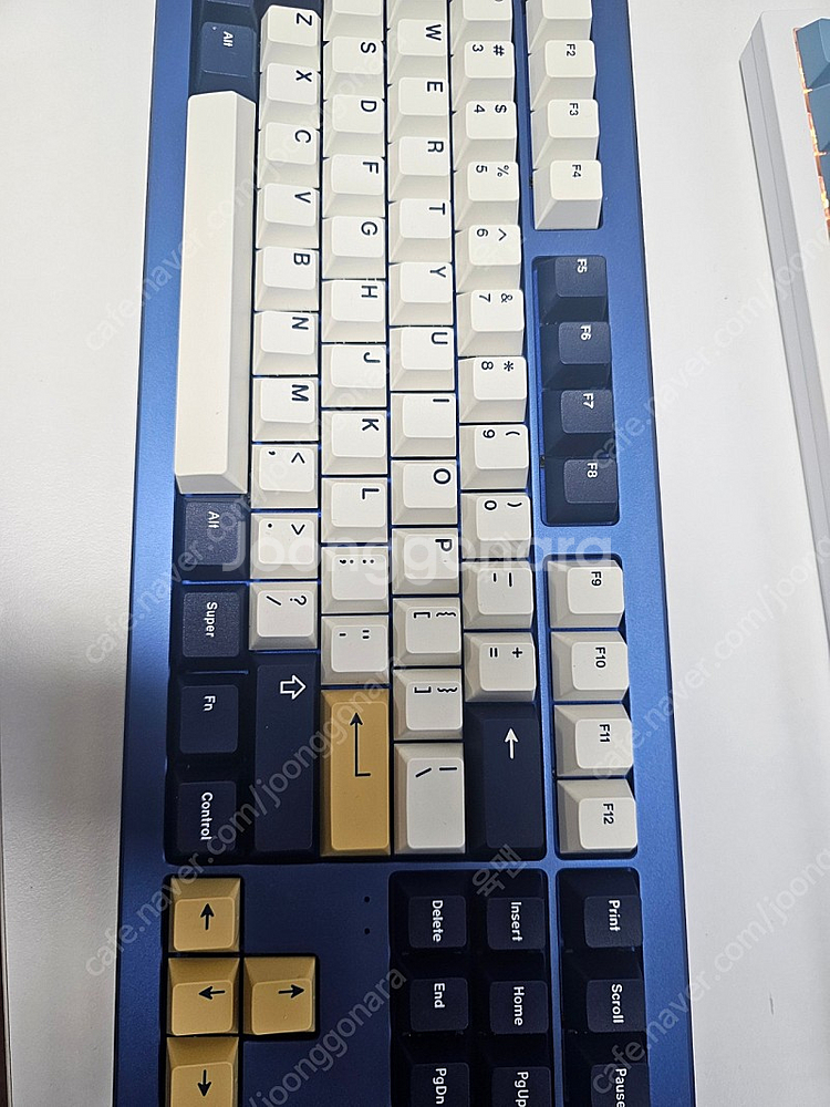 앱코 ar87 바다소금 공방작 팝니다. (gmk 키캡포...--0