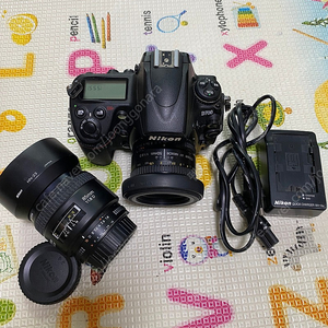 니콘 d700 50.8 85.8 판매합니다