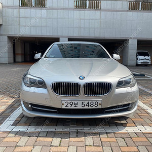 2013년 BMW f01 520D 74,000키로 팝니다. 1인신조, 완전무사고 레어급 매물